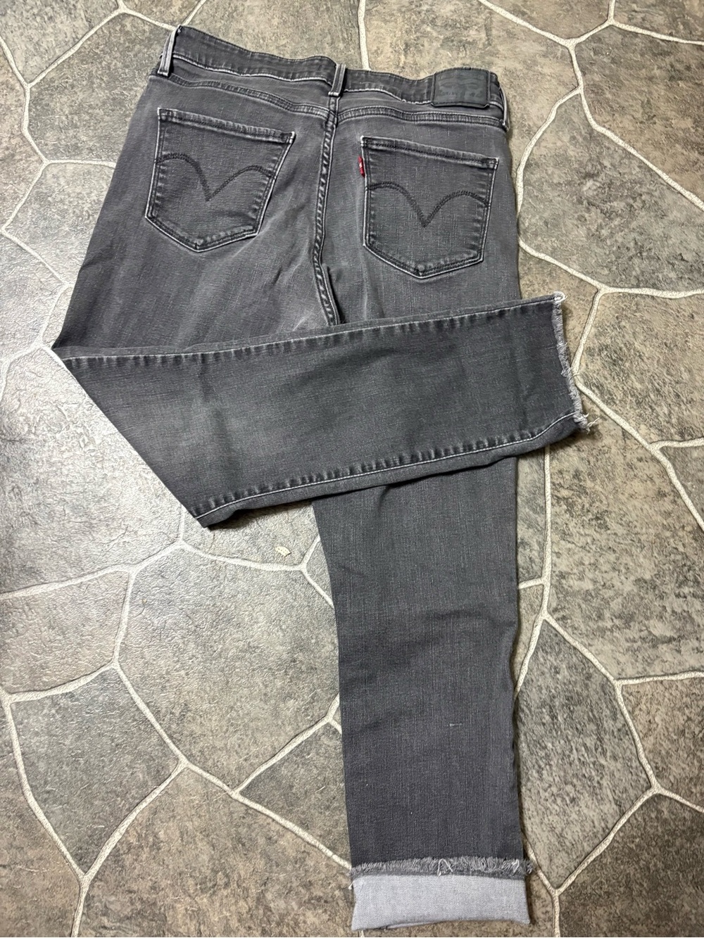 Levi's Women's Grey High-Rise Skinny Jeans